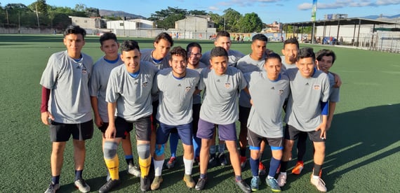 Honduras in Dynamo training shirts