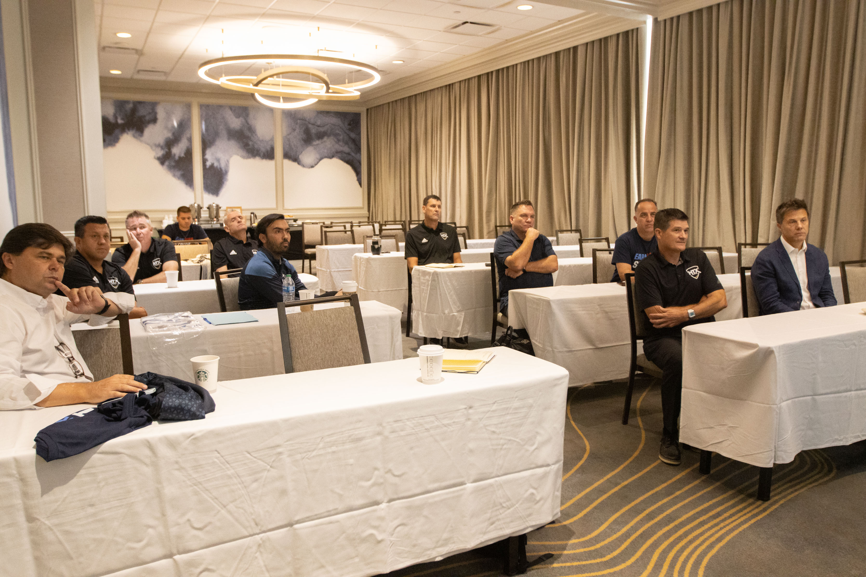 Hotel Meeting 5-1